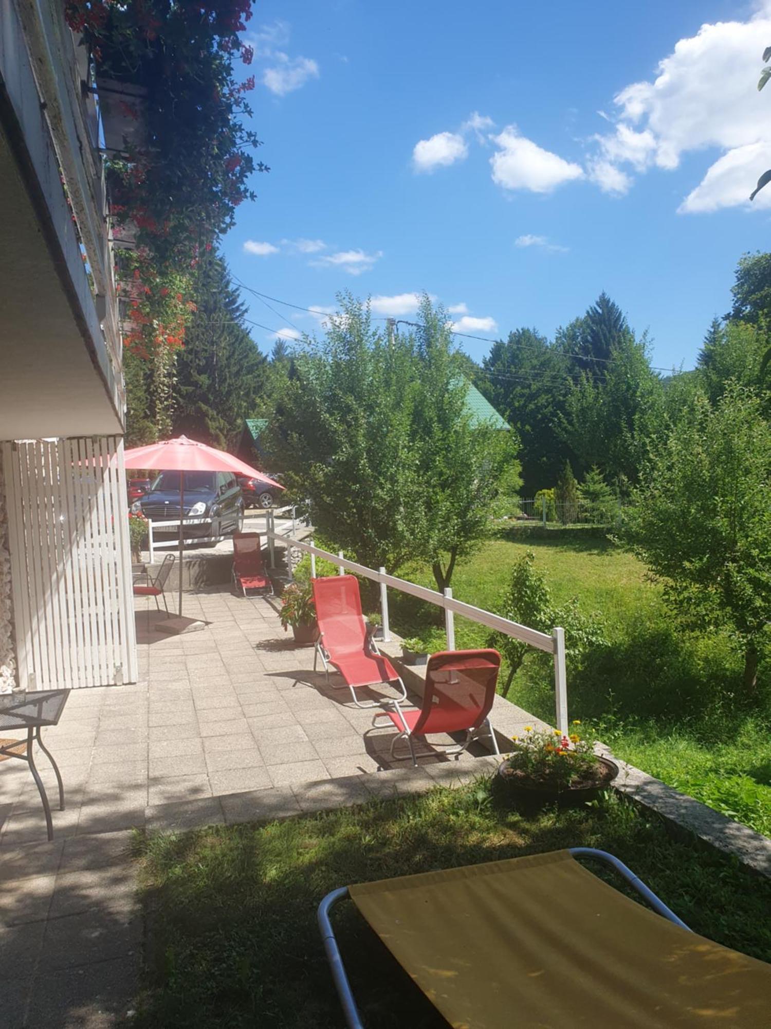 Guesthouse Nikola Plitvička Jezera Exterior foto